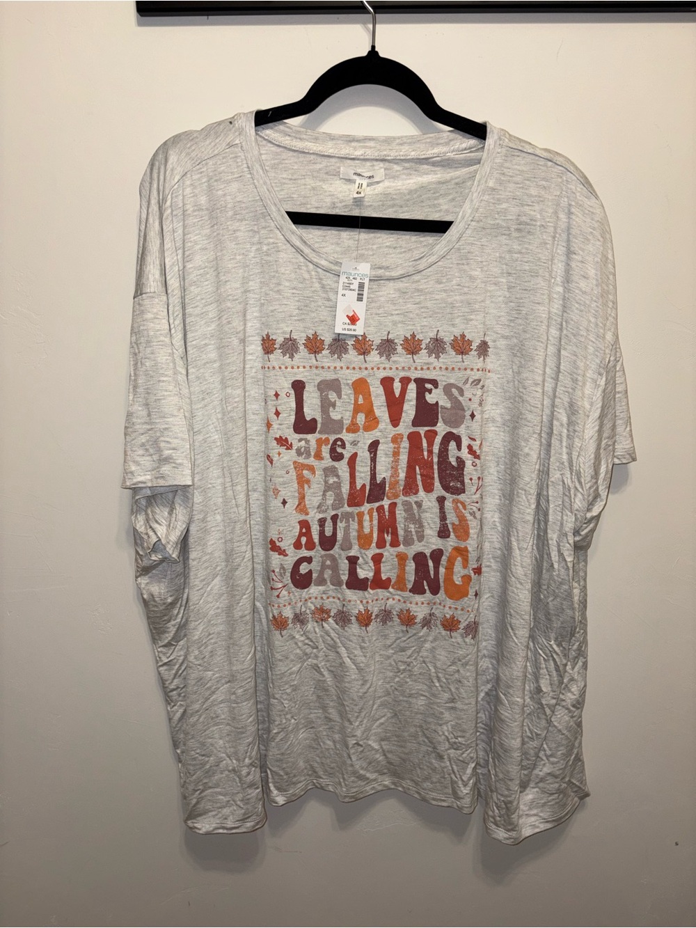 Maurices Light Gray Short-Sleeve Graphic Tee with Orange & Brown Fall Print